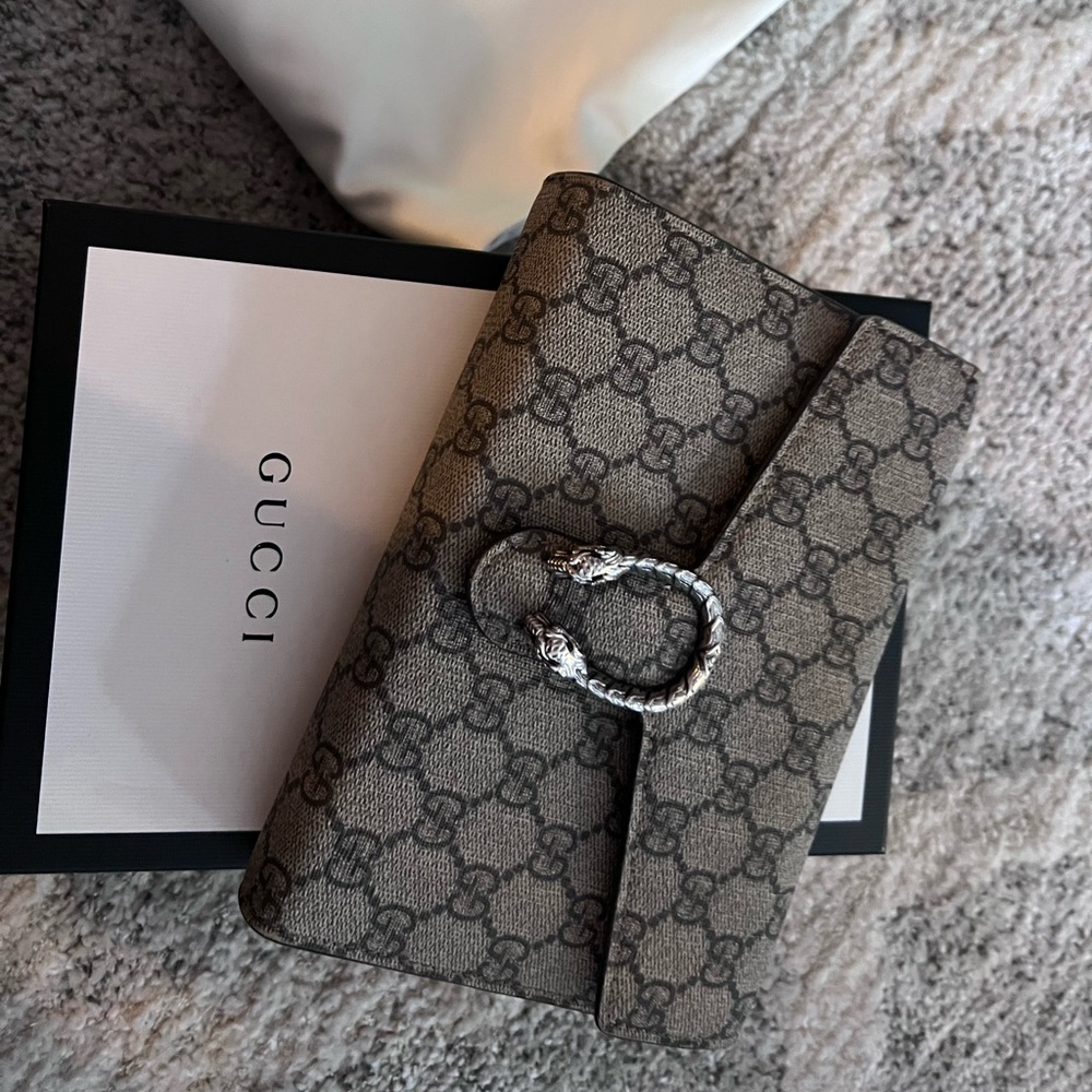 Gucci purse